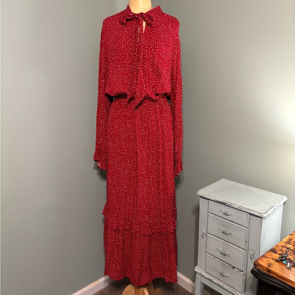 Nice Dress with Tie Neck